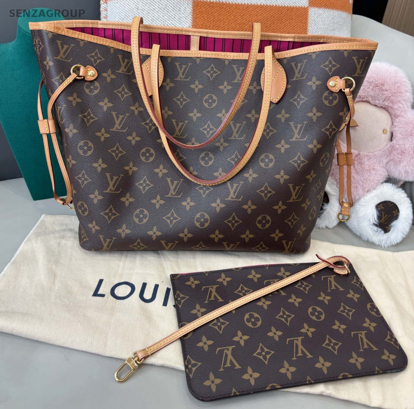 Louis Vuitton Neverfull MM Monogram Shoulder Bag Brown Gold Women Classic