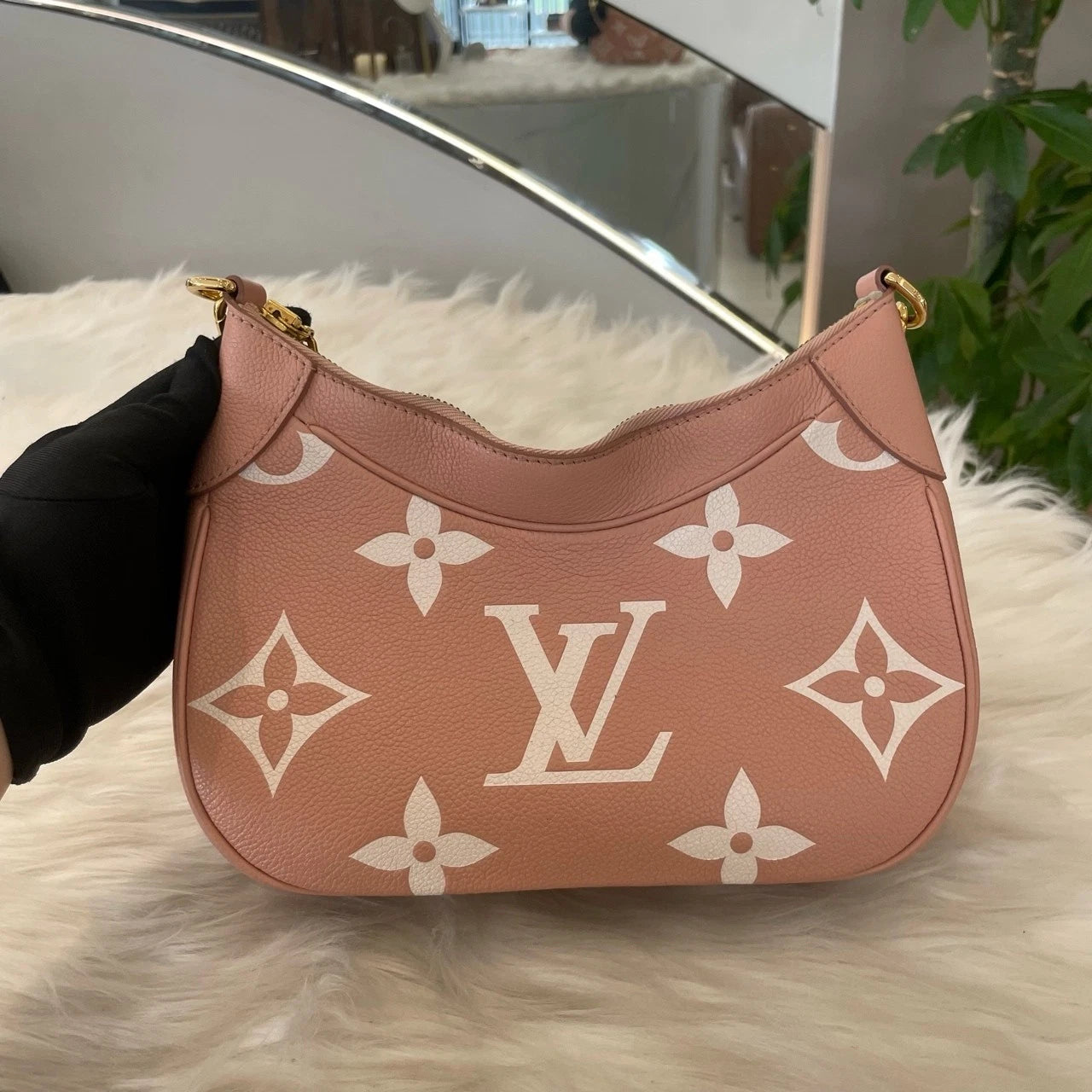 Louis Vuitton Monogram Empreinte Leather Pochette Métis Pink Gold
