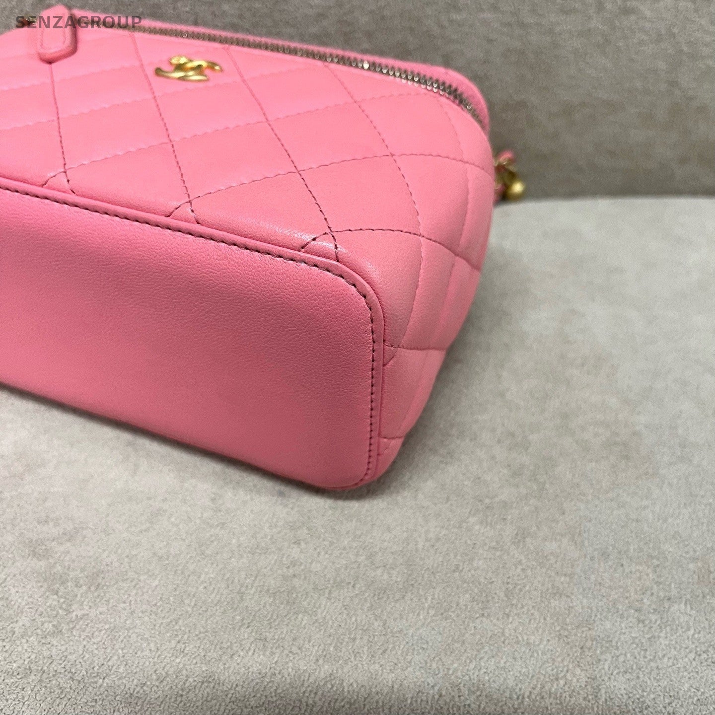 CHANEL Vanity box Lambskin Chain Shoulder bag Crossbody Women Pink Gold