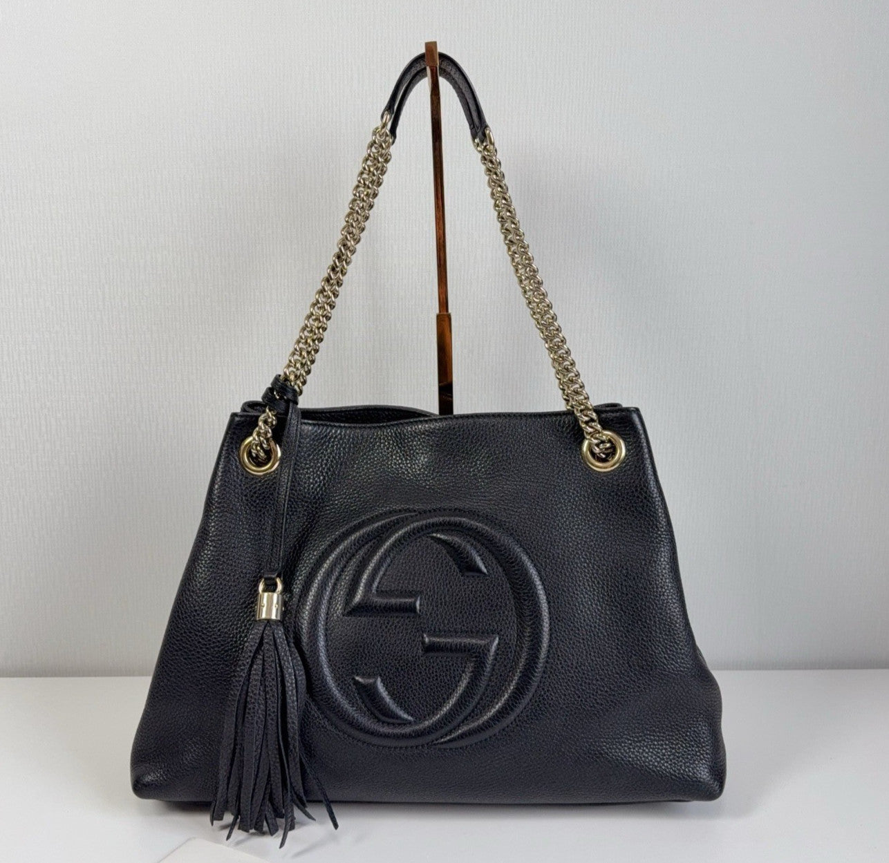 Gucci Tote Tassel Chain Calfskin Shoulder Bag Black Gold Women Classic