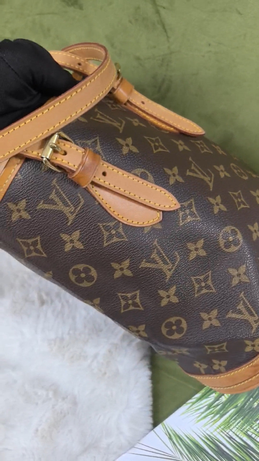 Louis Vuitton Petite Bucket PM Monogram Shoulder bag Women Vintage