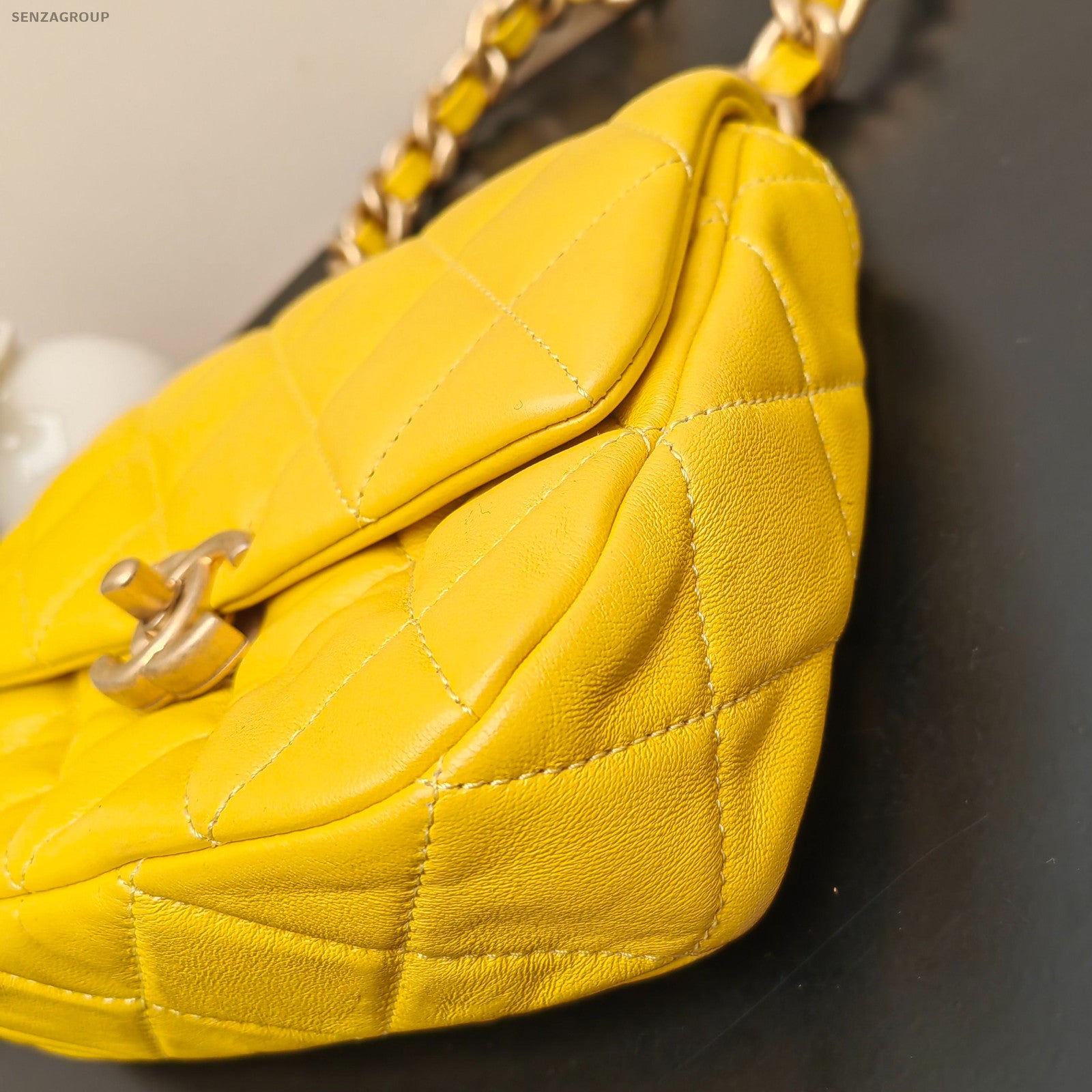 Chanel Classic Flap Quilted Chain Shoulder Bag Yellow Gold Hardware