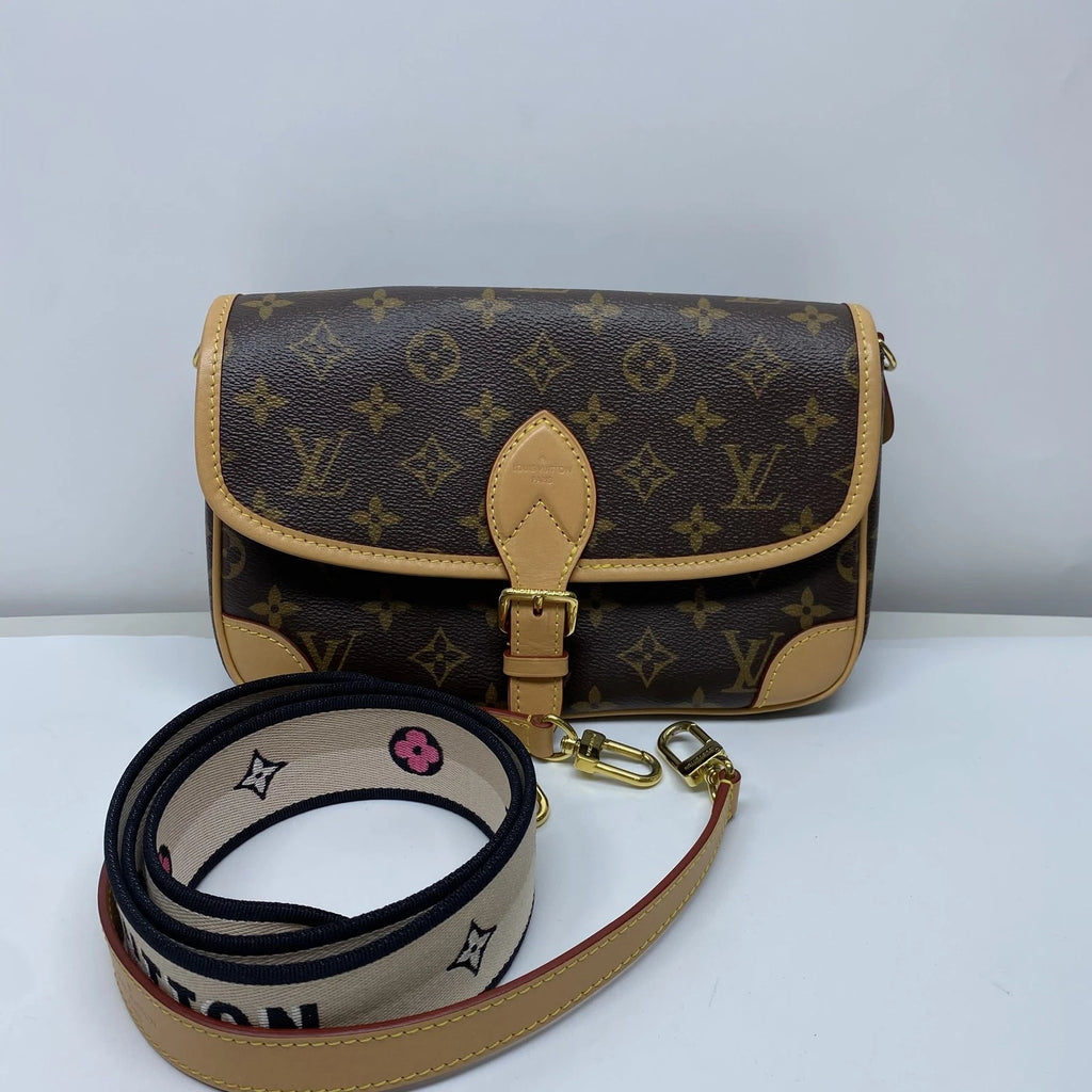 Louis Vuitton Monogram Canvas Baguette Shoulder Bag For Women