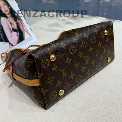 Louis Vuitton Carryall PM Monogram Shoulder Bag Classic Women
