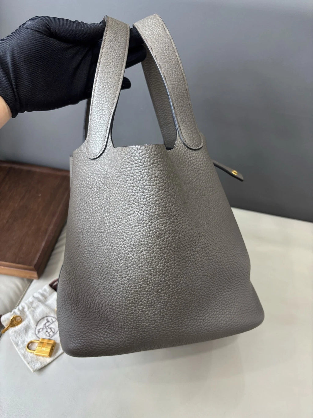 Authentic Hermes Picotin22 Gray Tote Handbag Gold Hardware with Key Lock