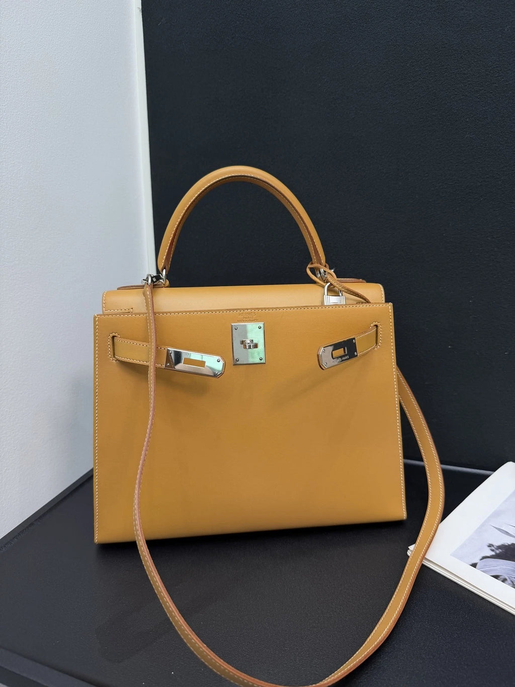 Hermes Kelly28 Top Handle Bag Crossbody Brown Used Women Classic Fashion