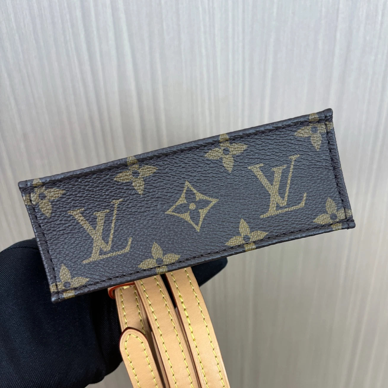 Excellent Louis Vuitton Petit Sac Plat Mini Monogram Canvas Tote Handbag