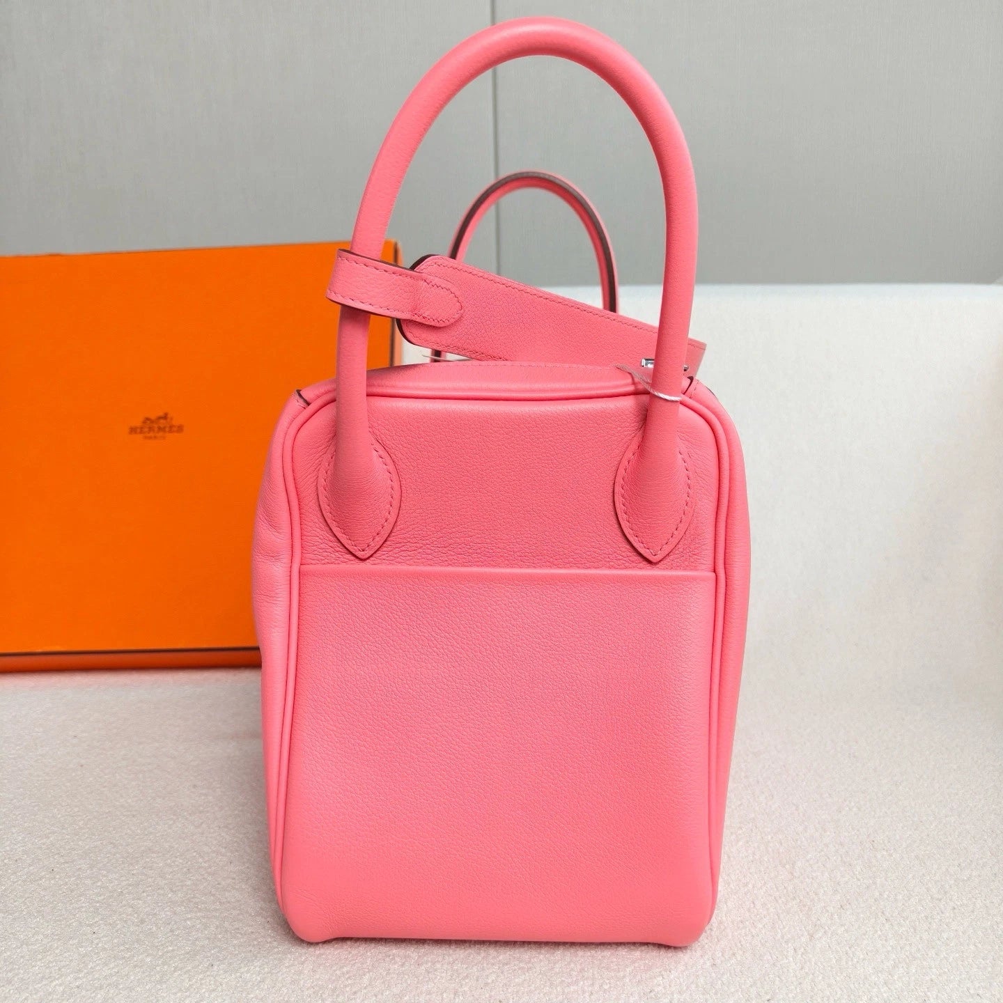 Hermes Lindy30 TC Leather Top Handle Shoulder Bag Pink Silver Women Classic