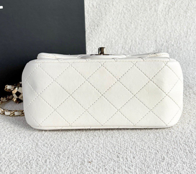 Chanel Classic Flap Lambskin Chain Shoulder Bag White Gold Women Fashion