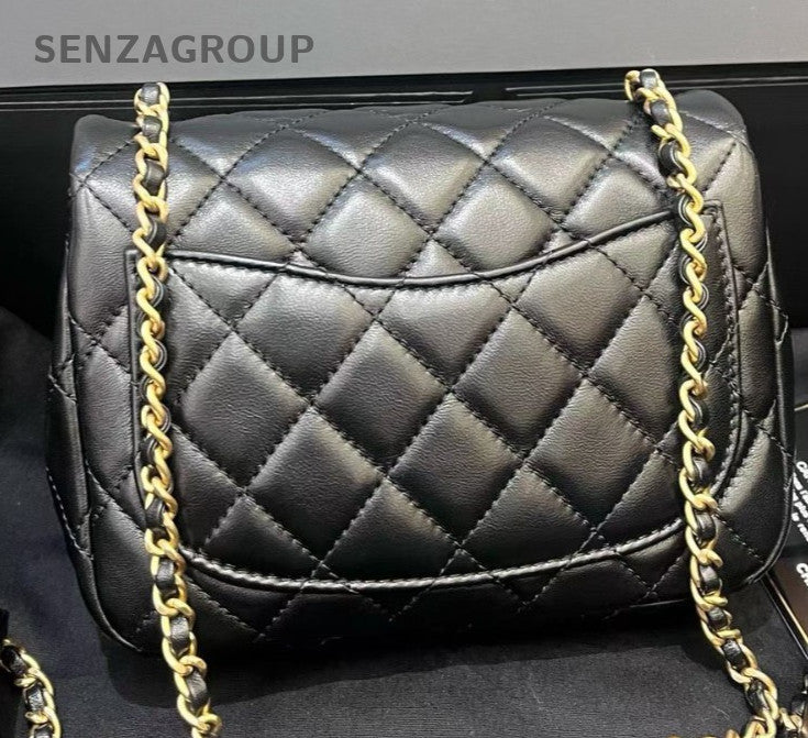 Chanel Diamond Chain Shoulder Bag Crossbody Black Gold Women Classic Fashion