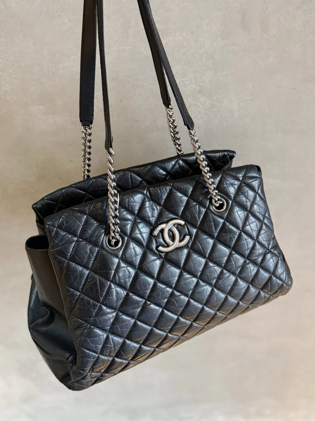 Chanel Matelasse Tote Shoulder Bag Black Women Classic
