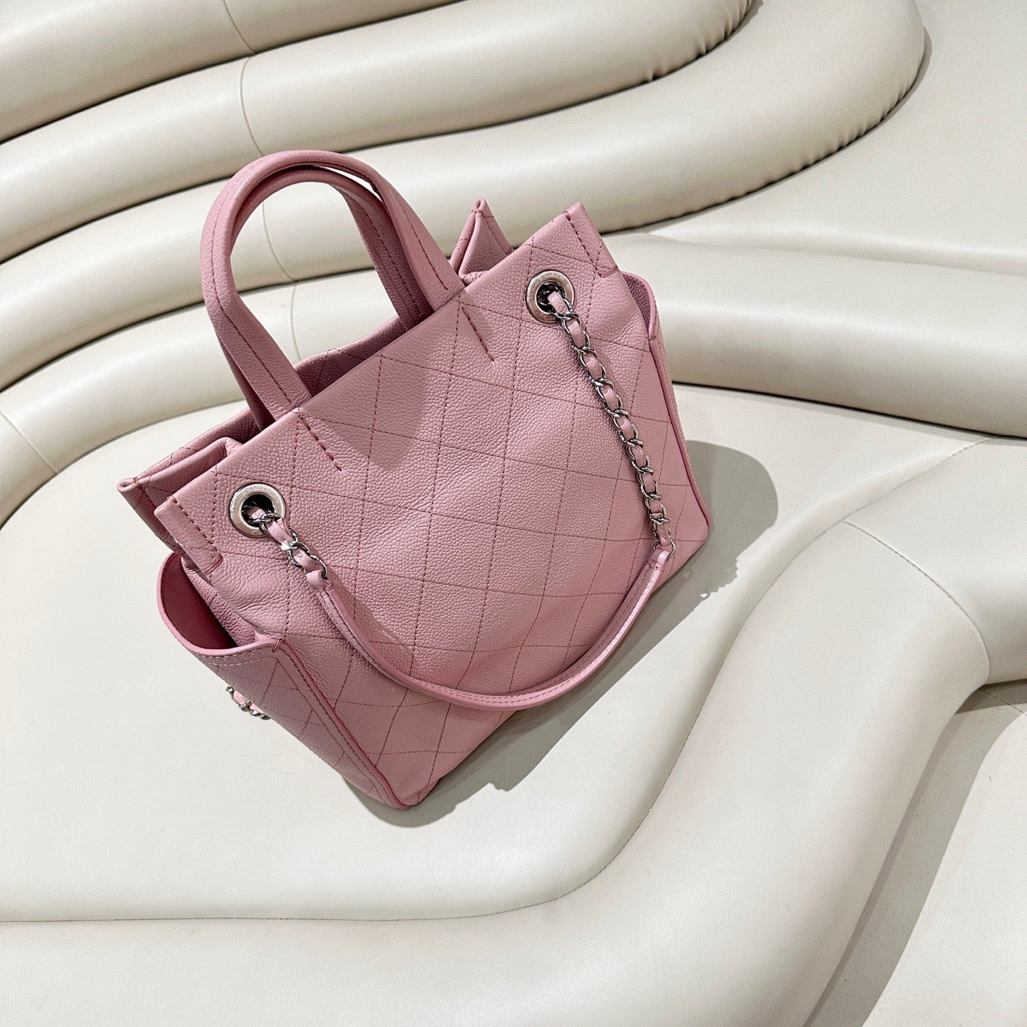 CHANEL Diamond pattern tote Calfskin Sakura Pink Shoulder bag Chain Strap Women