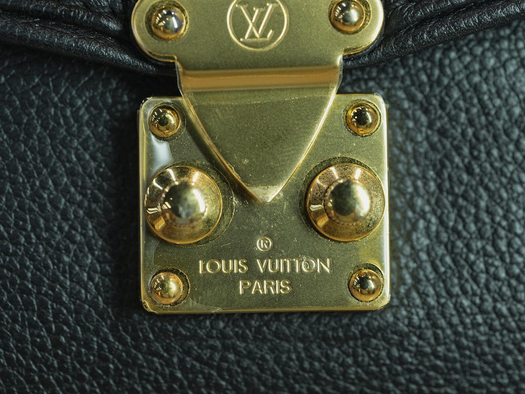 Louis Vuitton Saint-Germain MM Black Empreinte Monogram Shoulder bag Crossbody