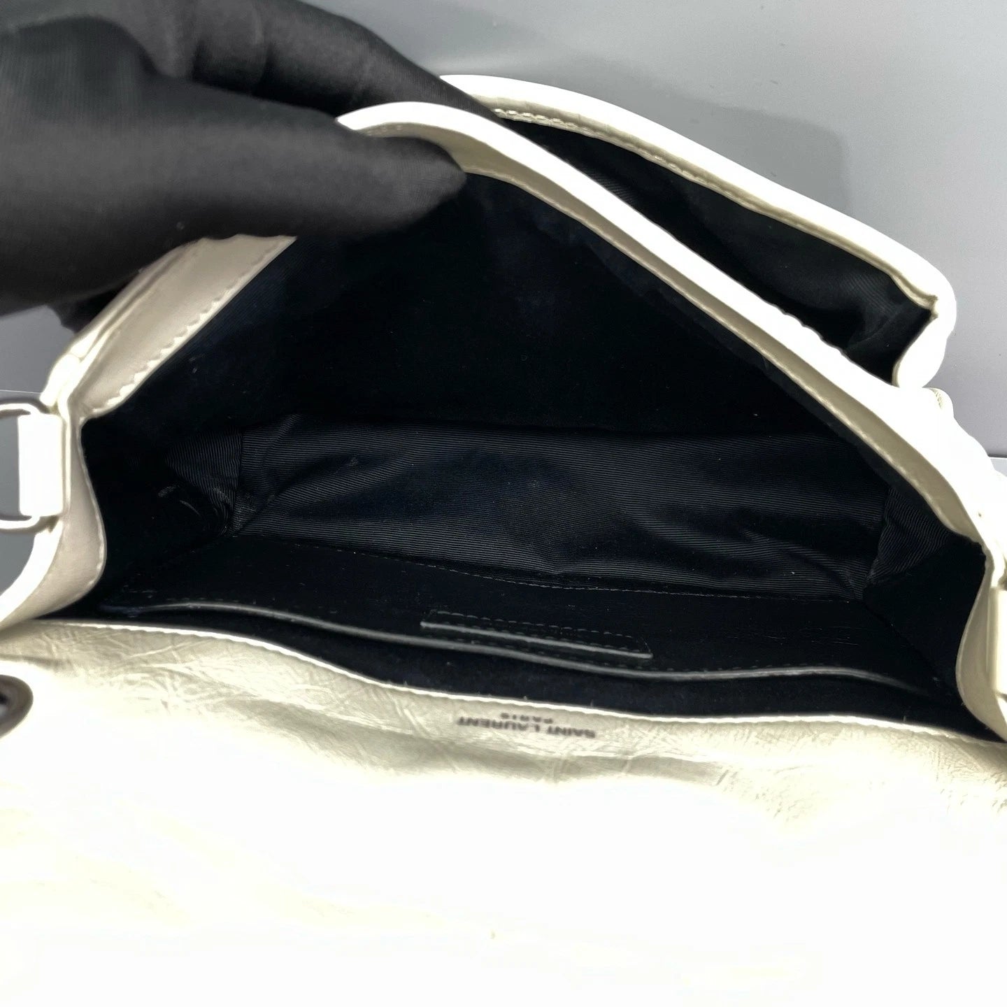 Saint Laurent Niki Leather White Shoulder Bag Excellent