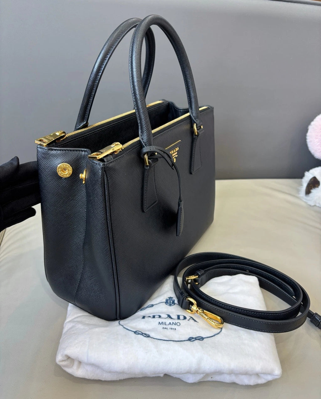 Excellent Prada Galleria Calfskin Black Handbag Crossbody Gold Hardware