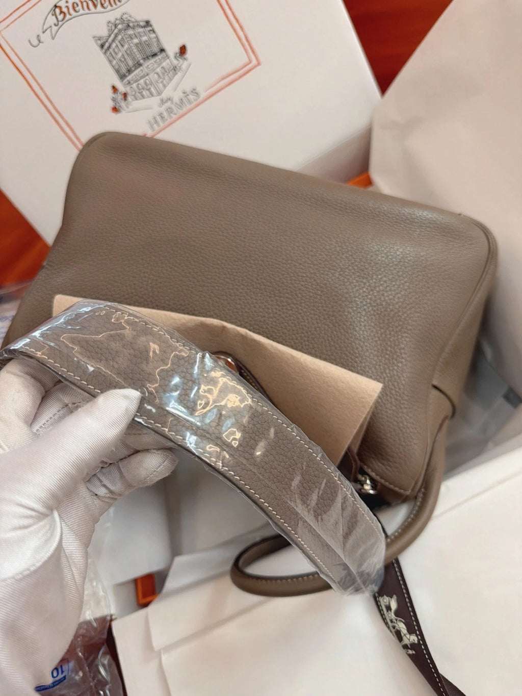 Hermes Lindy30 Togo Leather Top Handle Shoulder Bag Gray Silver Women Classic
