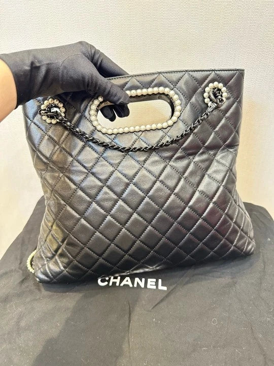 Pre-owned CHANEL 23A Westminster 31 Black Tote Bag For Women