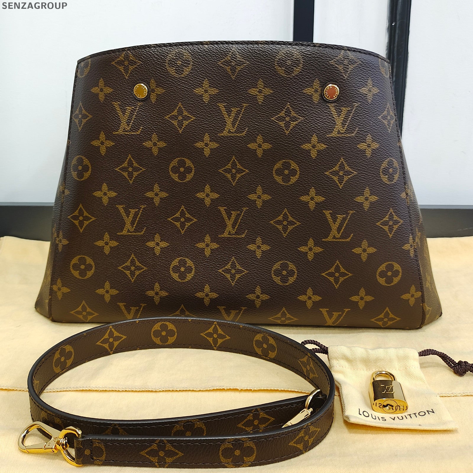 Louis Vuitton Monogram Montaigne Handbag - Classic Women's Tote