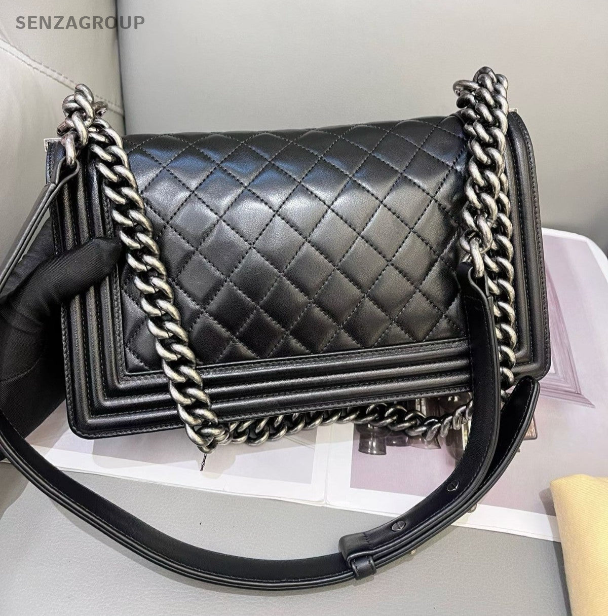 CHANEL Lebody MM Lambskin Chain Shoulder bag Black Silver Women Classic
