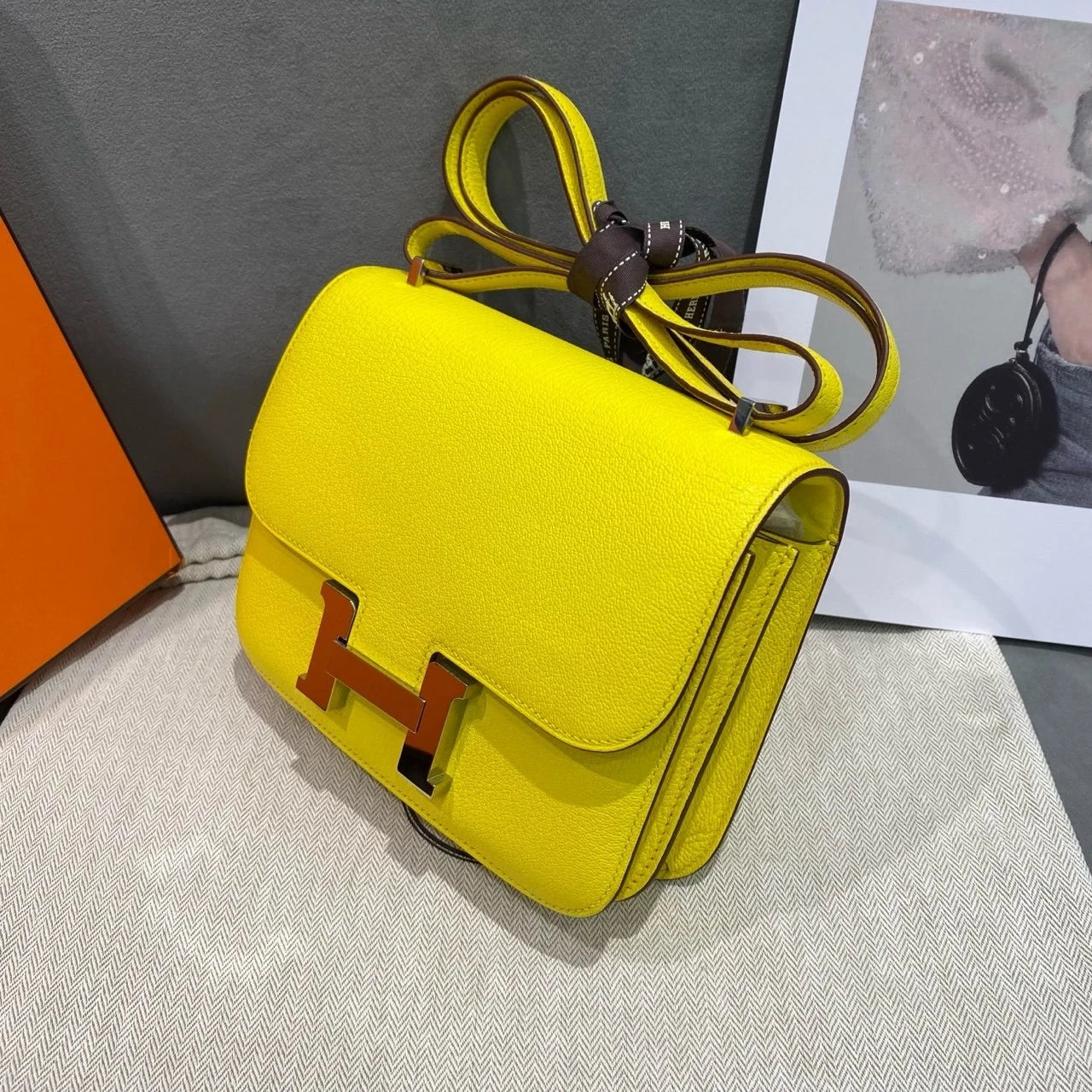 Hermes Constance19 Lemon Yellow Goatskin Women's Shoulder Bag