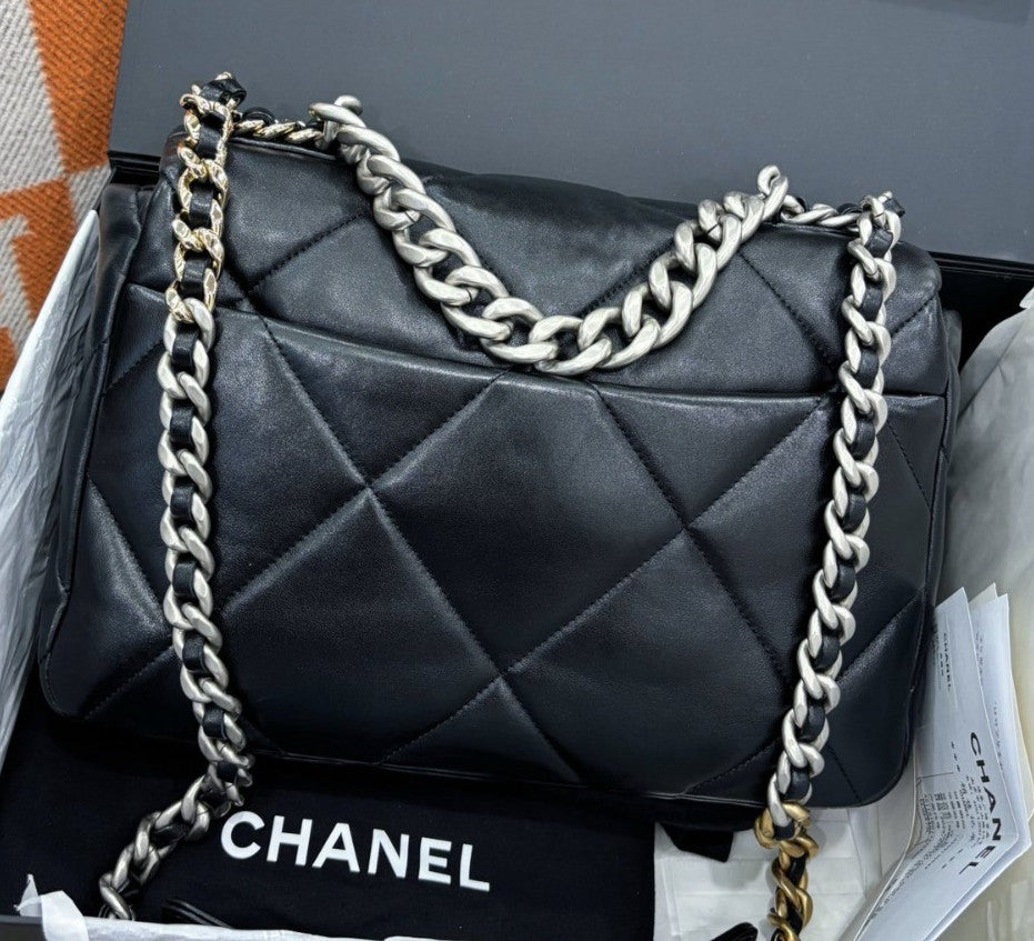 Chanel 19Bag MM Diamond Chain Shoulder Bag Black Silver Used Women Classic