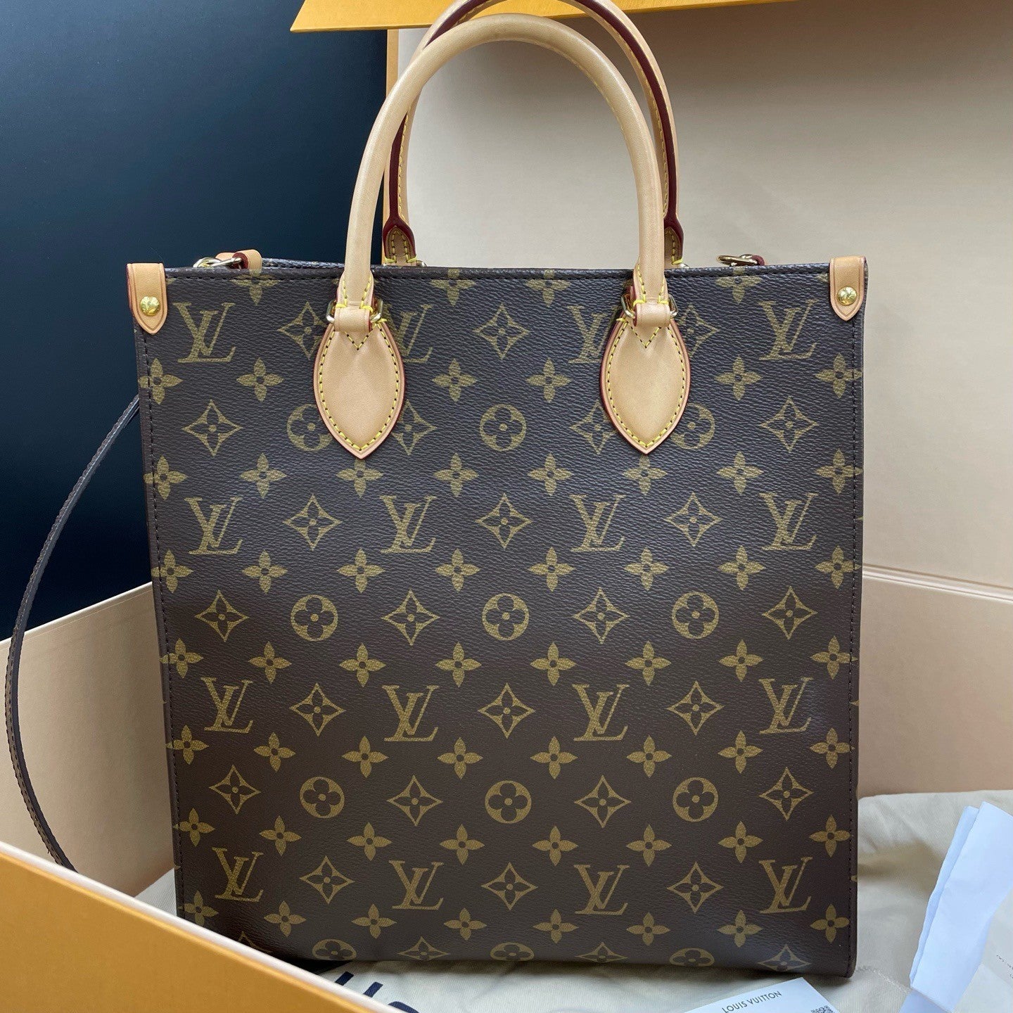 Louis Vuitton Monogram Tote GM Top Handle Crossbody Brown Gold Women Classic