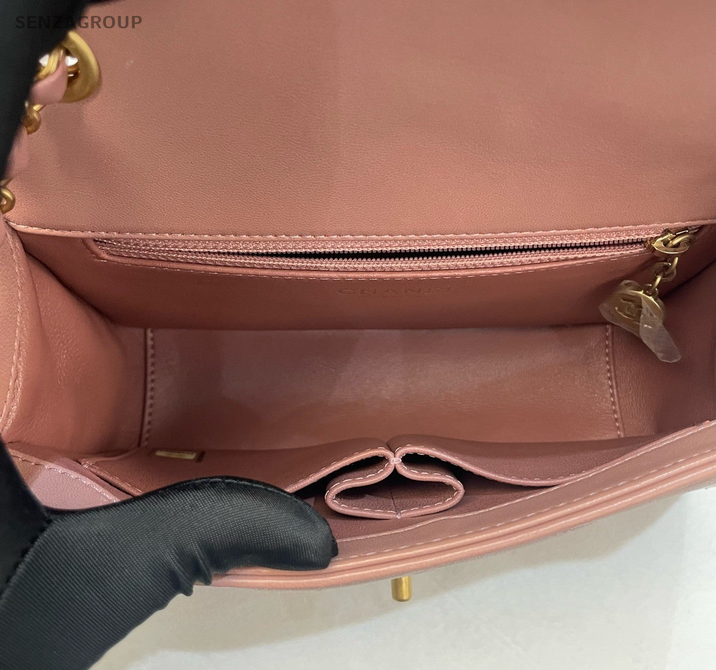 Chanel Envelope Chevron Chain Shoulder Bag Crossbody Pink Gold Women Classic