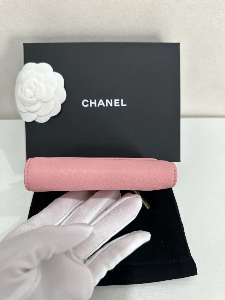 CHANEL Pink Caviar Leather Short Wallet For Women Pre-owned
