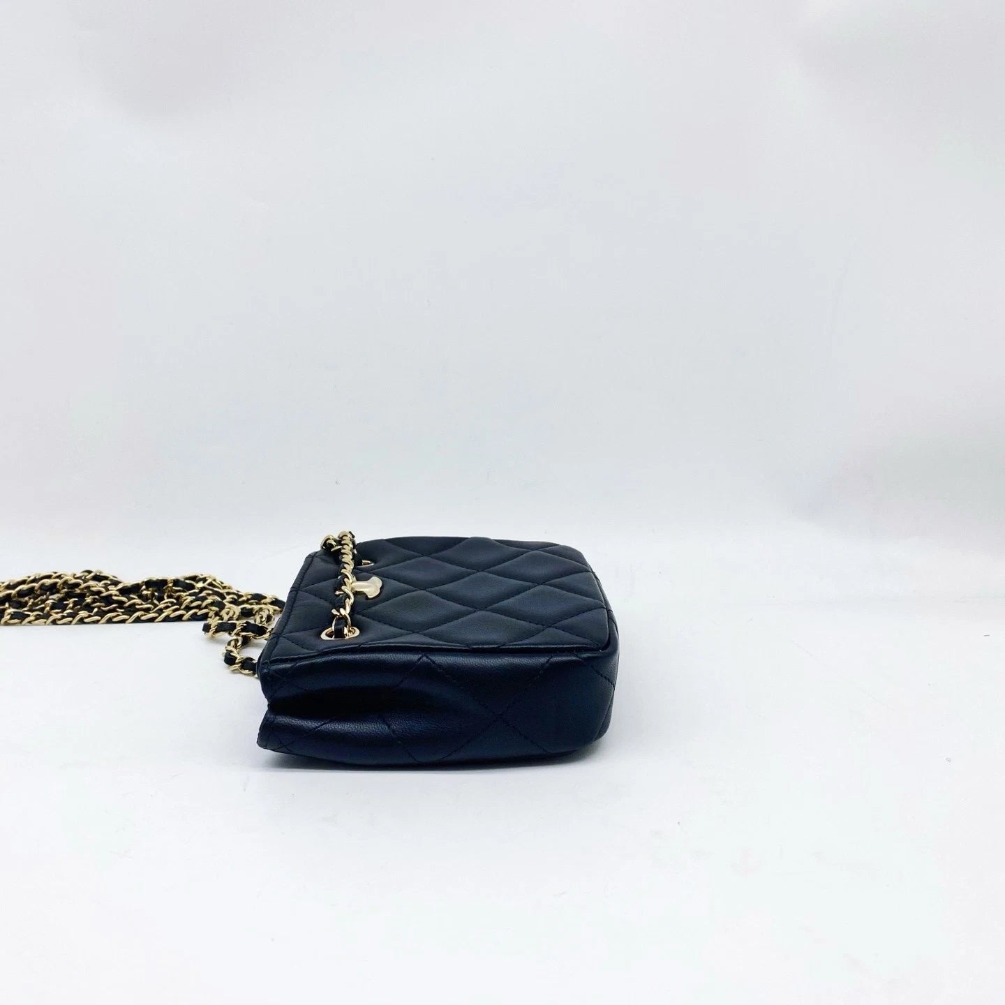 CHANEL Black Mini Chain Crossbody Bag For Women