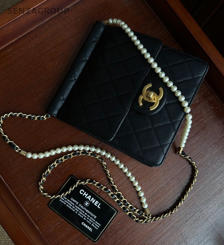 CHANEL Woc Diamond pattern Pearl chain Shoulder bag Crossbody Black Gold Women