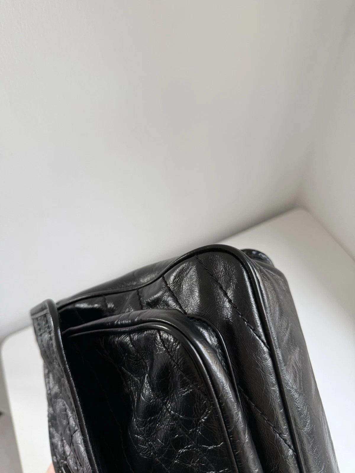 Saint Laurant Niki MM Black Chain Shoulder Bag Crossbody Silver Hardware