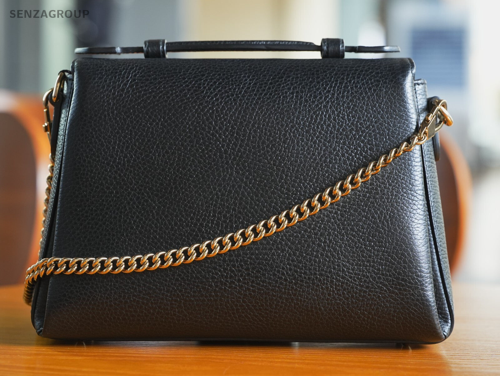 GUCCI Interlocking Top Handle Shoulder Bag