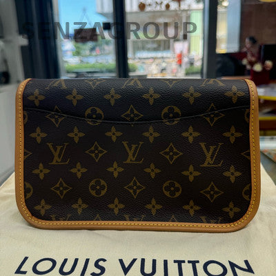 Louis Vuitton Monogram Baguette Bag Brown Gold Buckle Shoulder Crossbody