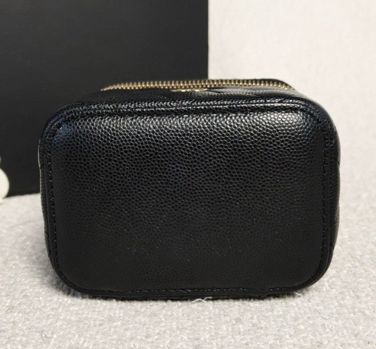 Chanel Diamond Box Chain Shoulder Bag Crossbody Black Gold Women Classic