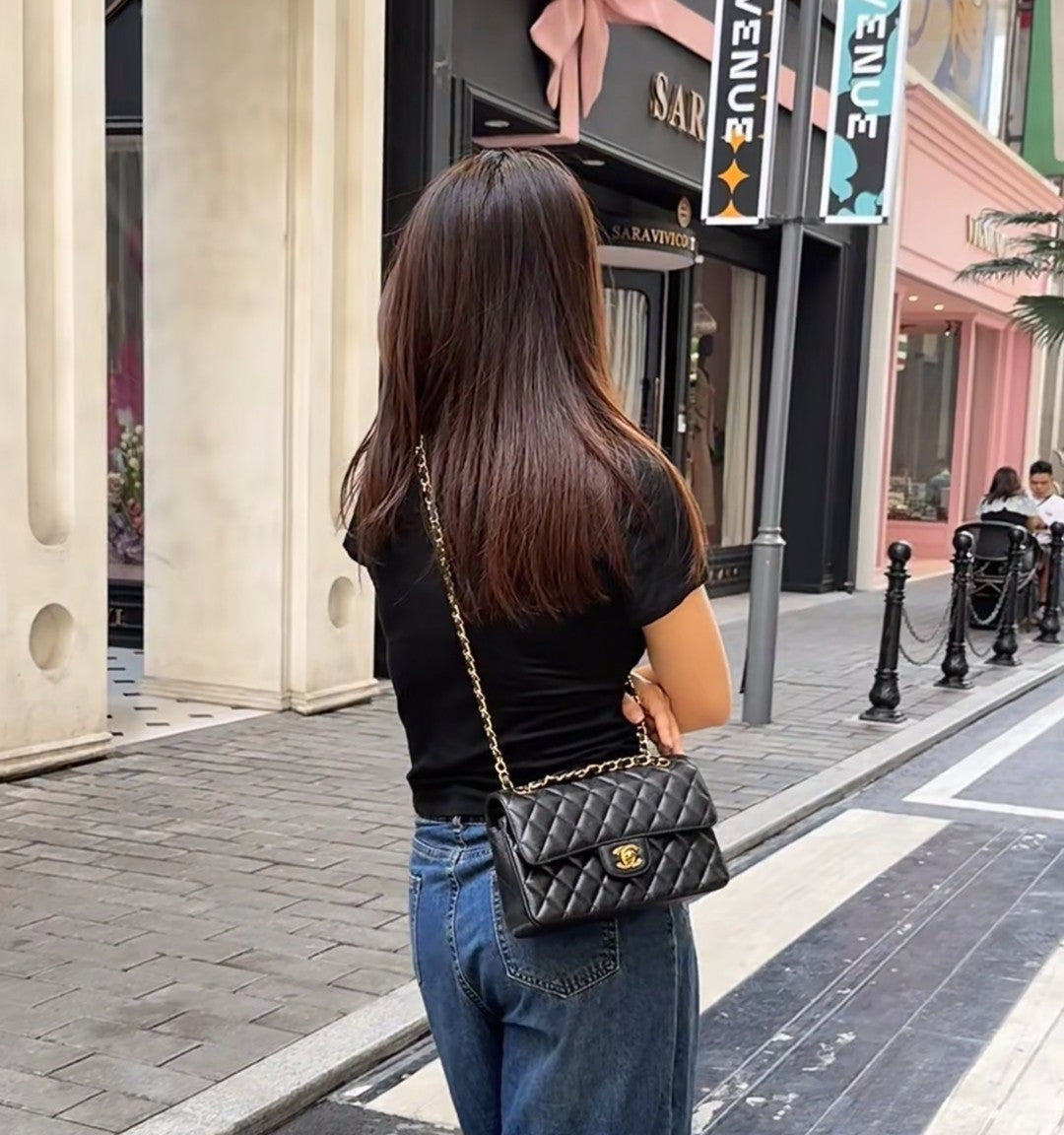 Chanel Classic Flap PM Chain Calfskin Shoulder Crossbody Black Gold Women
