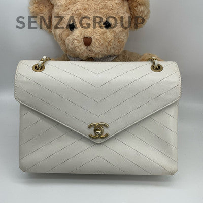 Chanel Messenger Bag White Gold Chain Shoulder Bag Women's Classic