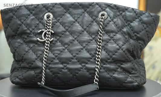 CHANEL Classic External suture line tote Shoulder bag Black Silver