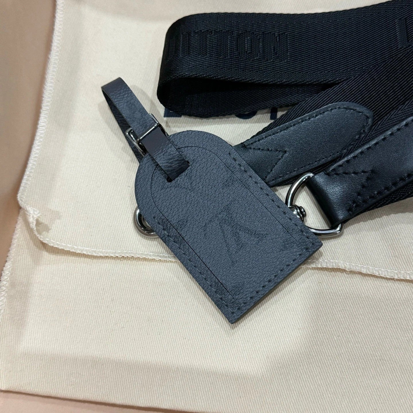 Louis Vuitton Keepall Canvas Black Handbag Top Handle Excellent