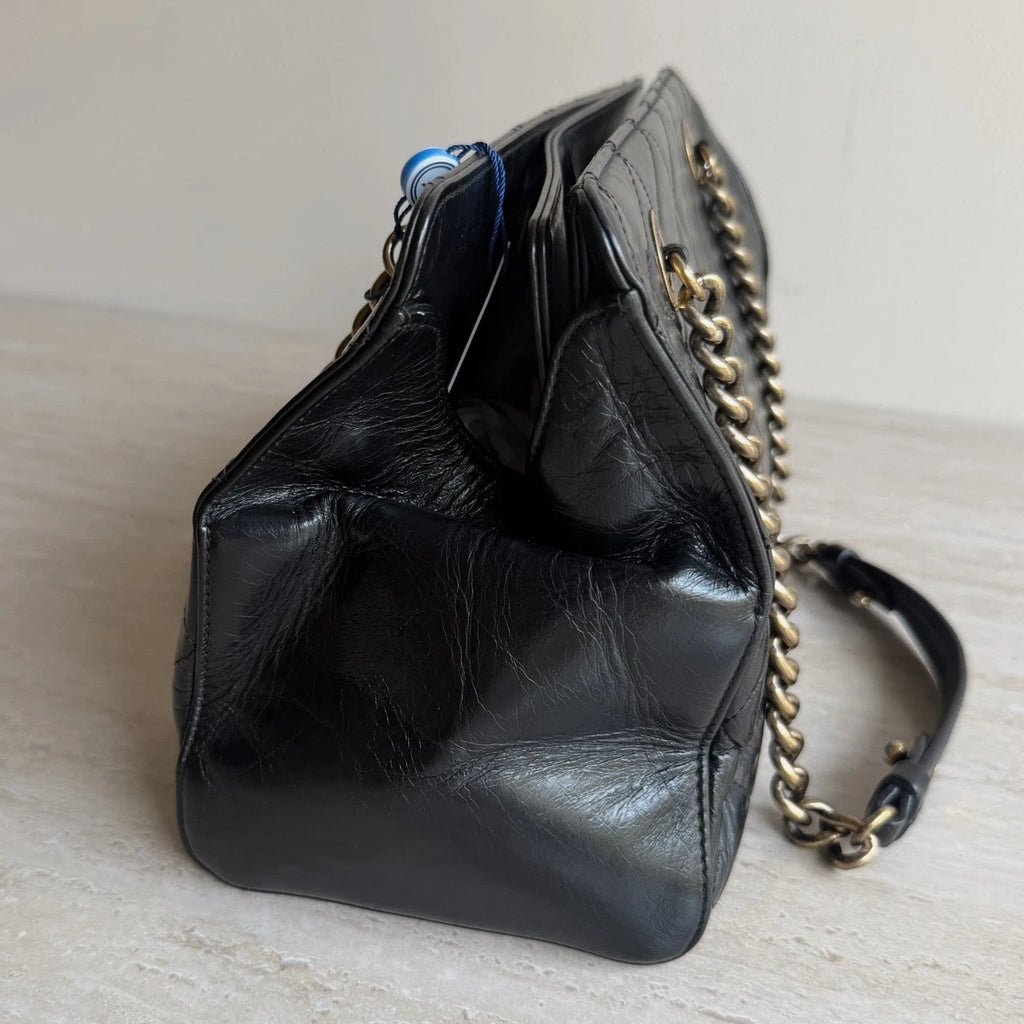 Chanel Diamond Tote Gold Hardware Chain Shoulder Bag in Black Leather