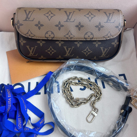 Louis Vuitton Ivy Monogram Chain Shoulder Bag in Black & Brown