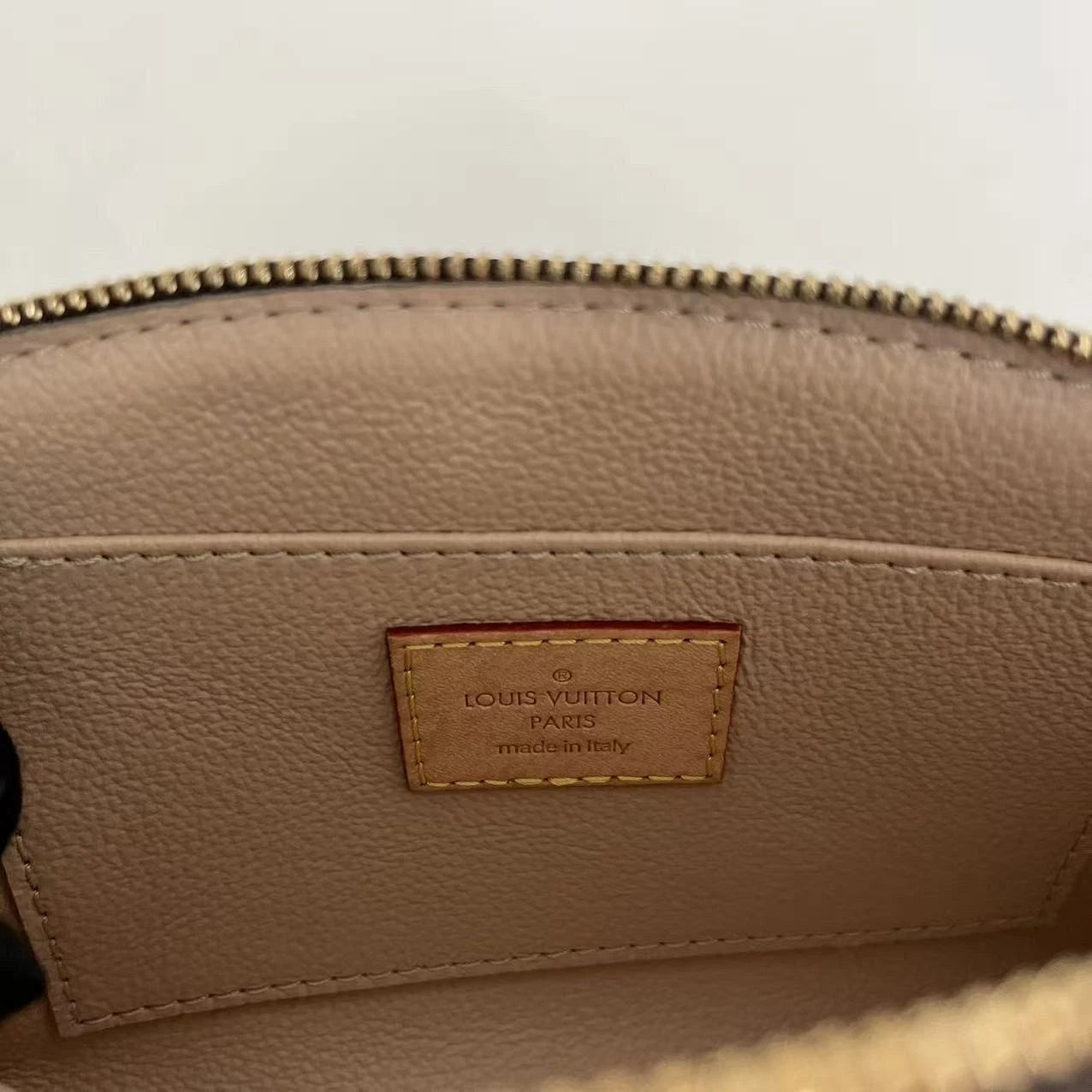 Louis Vuitton Canvas Shell Cosmetic Clutch Bag For Women