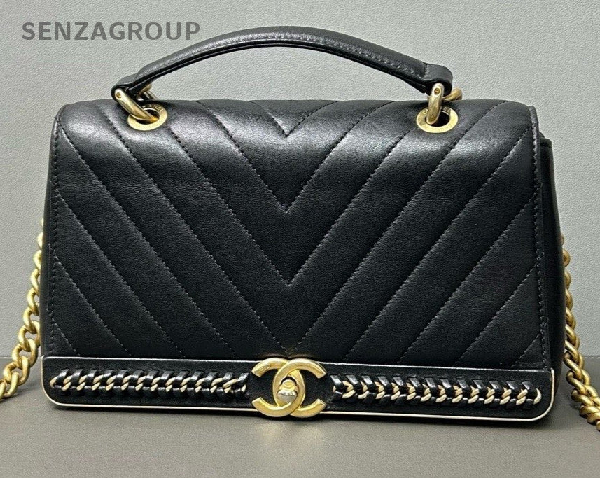 Chanel Lambskin Chain Shoulder Bag Crossbody Black Gold Women Classic Designer