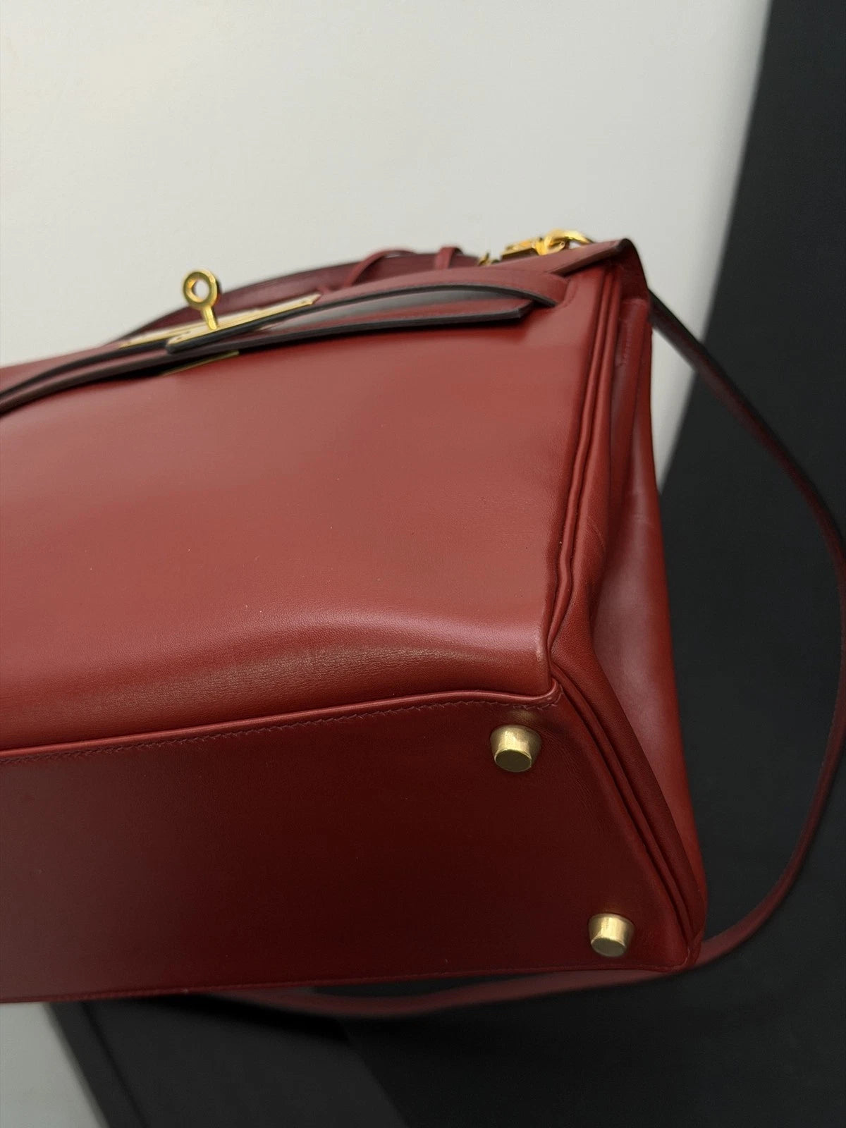 Hermes Kelly28 Top Handle Bag Crossbody Red Gold Used Women Classic Fashion