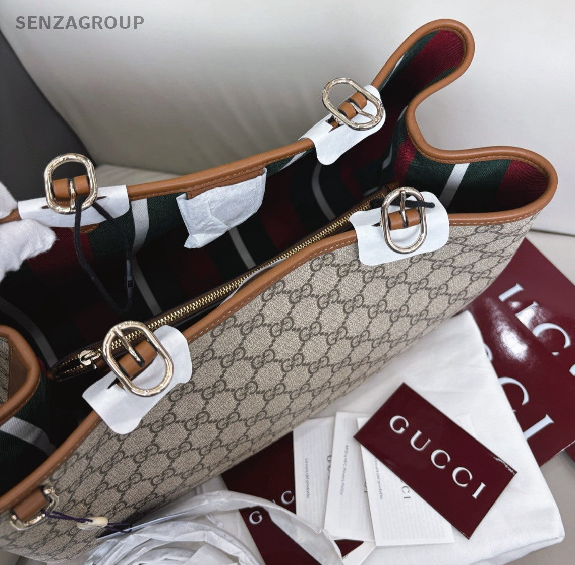 Gucci Emblem GM Shoulder Tote Bag Gray Women Brand New