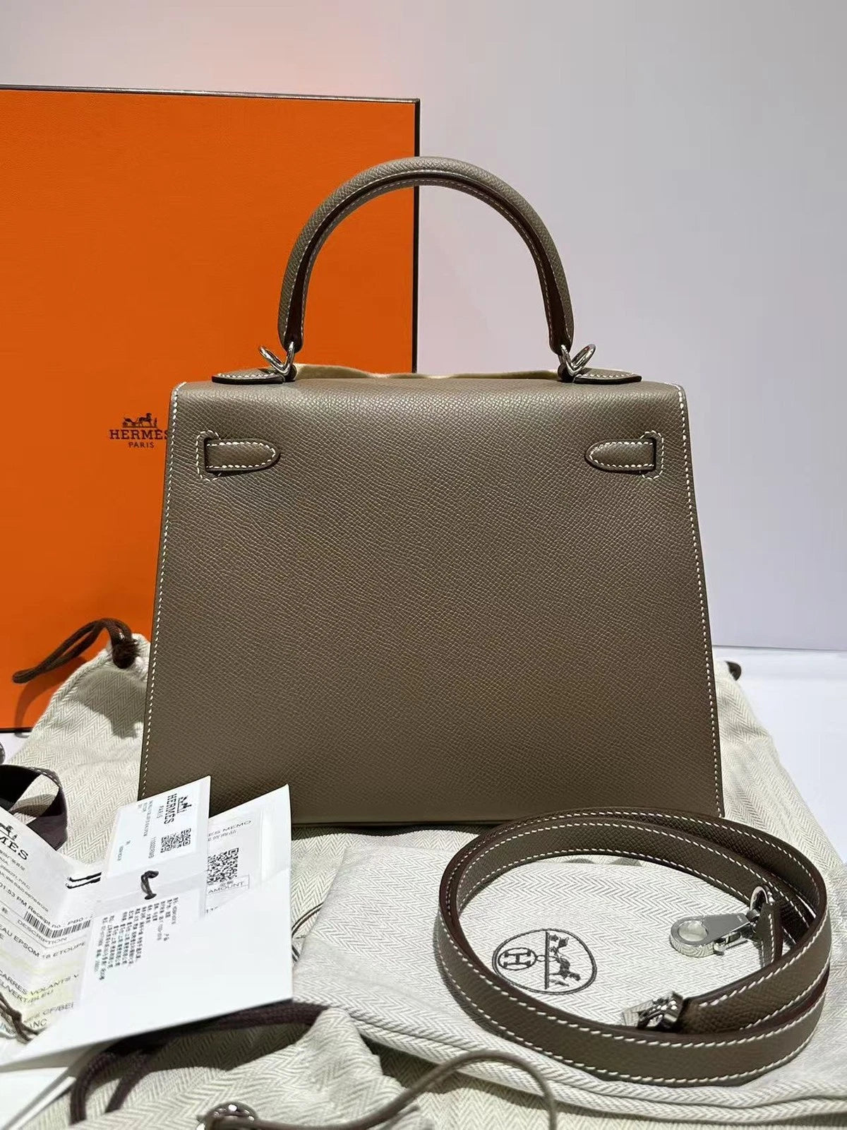 Hermes Kelly25 Epsom Leather Top Handle Bag For Women Grey Silver