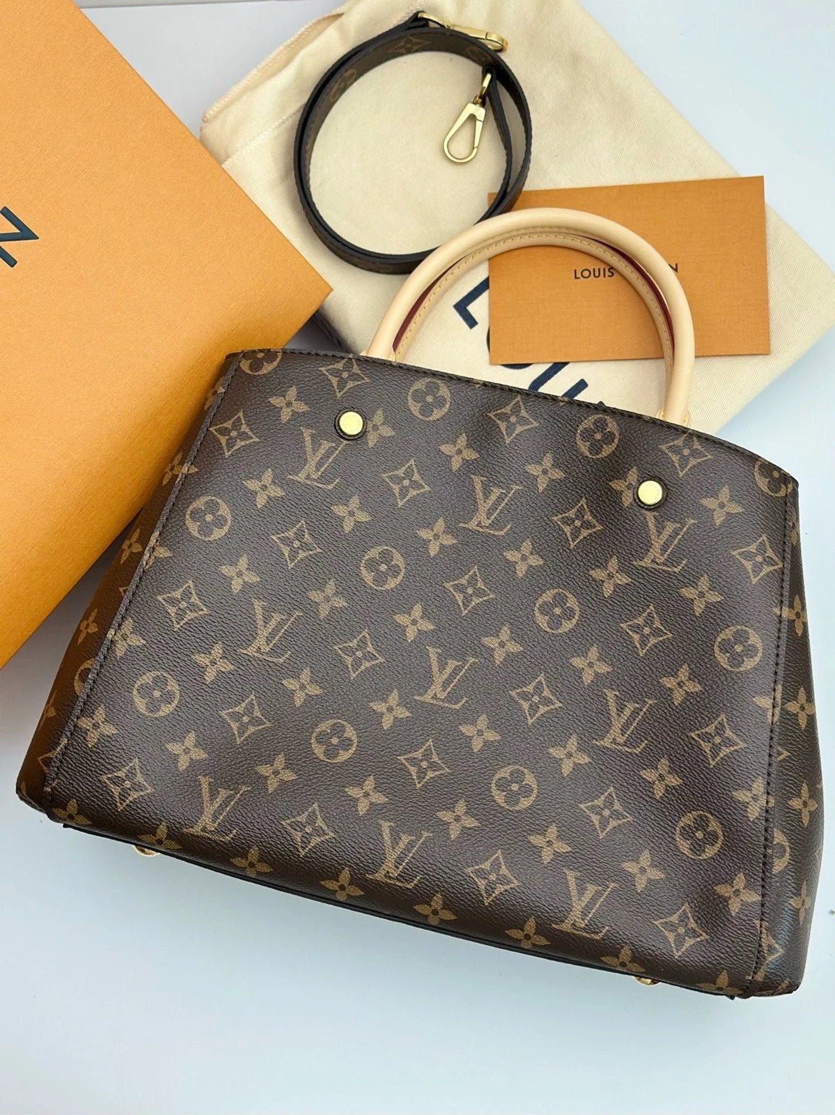 New Louis Vuitton Montaigne MM Monogram Canvas Calfskin Handbag Shoulder Bag