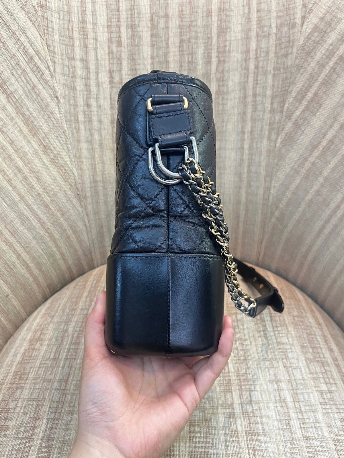 Chanel Gabrielle Medium Hobo Crossbody Shoulder Bag Black Gold Quilted Calfskin