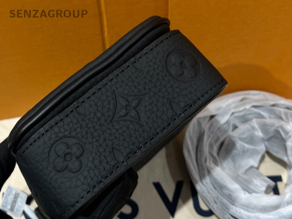 Louis Vuitton S-lock Embossed Camera Shoulder Crossbody Bag Black