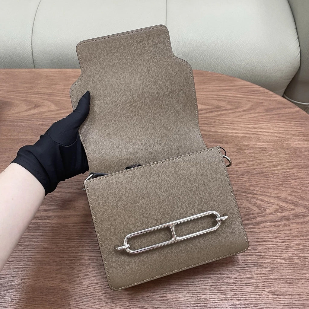 Hermes Roulis19 Evercolor Shoulder Bag Crossbody Gray Silver Women Classic