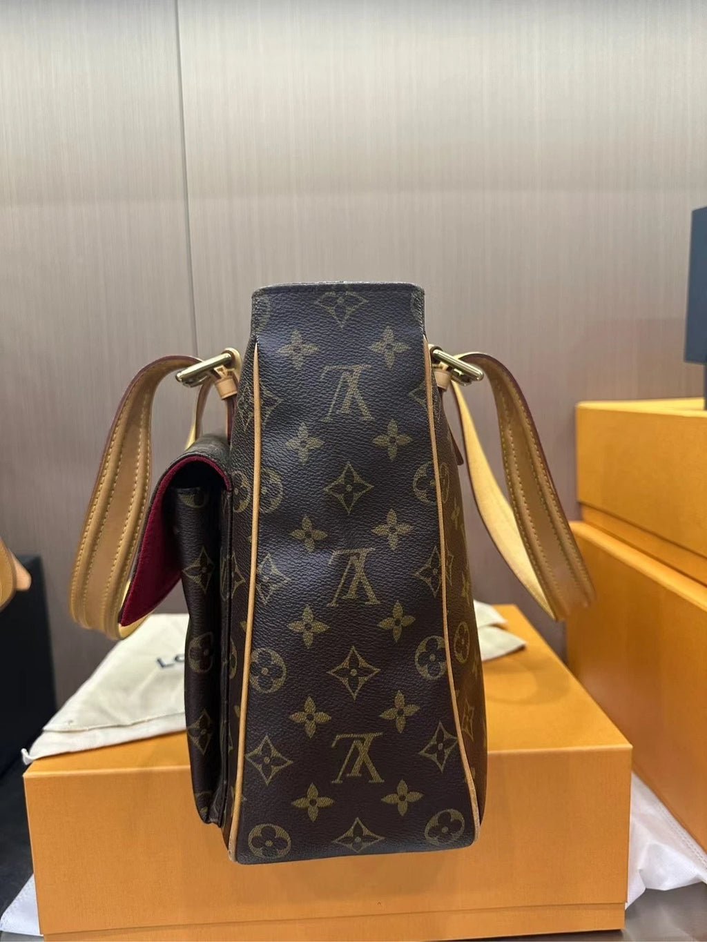 Louis Vuitton Vintage Monogram Camel Large Shoulder Handbag For Women